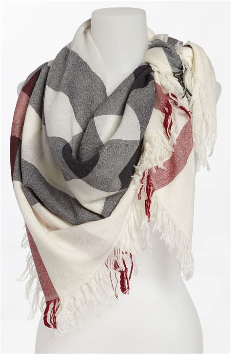 burberry scarf 90 merino 10 cashmere|Burberry Merino Wool House Check Pattern Scarf .